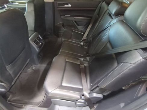 Used 2018 Volkswagen Atlas SE image 23