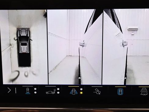 Used 2025 Chevrolet Silverado 2500 High Country w/ High Country Premium Package image 32