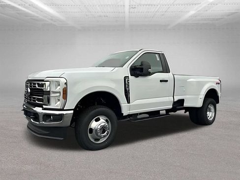 New 2026 Ford F350 XLT w/ 360-Degree Camera Package AWD/4WD image 3