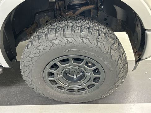 Used 2020 Ford F150 XLT w/ Equipment Group 302A Luxury AWD/4WD image 8
