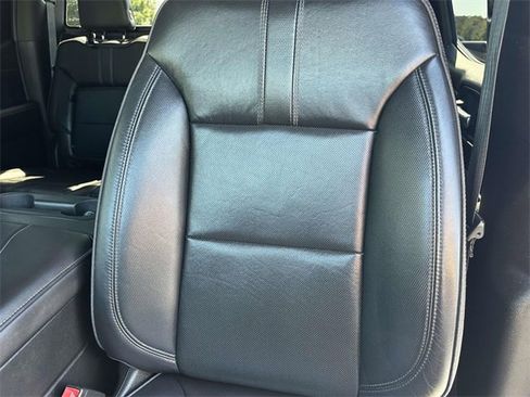 Used 2019 Chevrolet Silverado 1500 High Country image 9