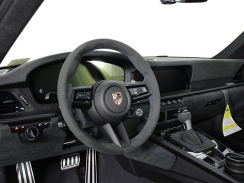 New 2026 Porsche 911 GT3 image 4