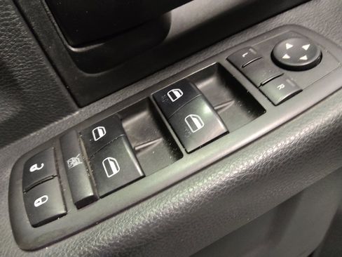 Used 2017 RAM 1500 Tradesman image 27