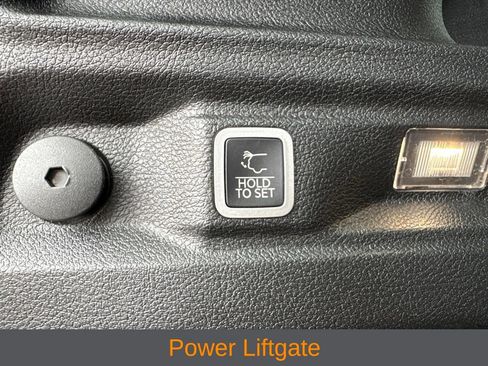 Used 2021 Jeep Grand Cherokee L Laredo AWD/4WD image 7