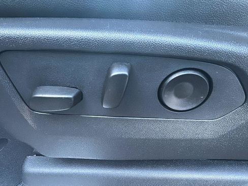 New 2026 GMC Sierra 1500 SLT w/ SLT Premium Plus Package image 32