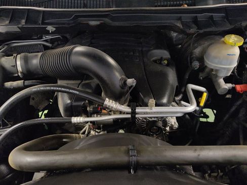 Used 2018 RAM 1500 Express image 30