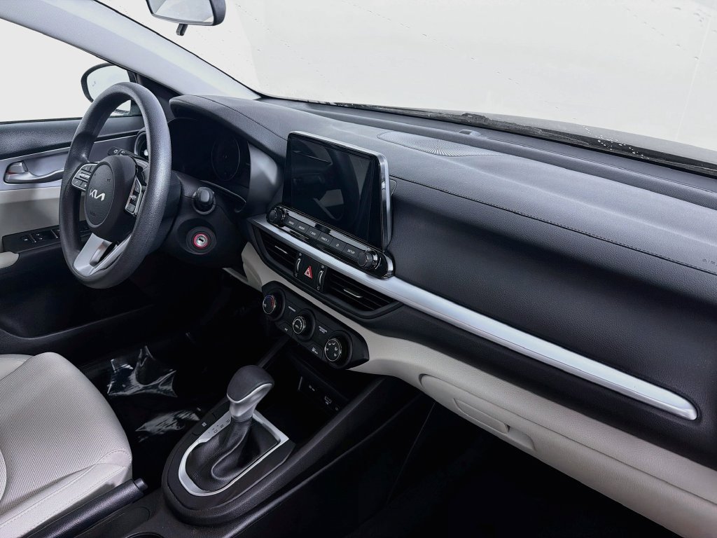Certified 2023 Kia Forte LXS w/ LXS Technology Package FWD image 26