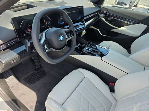 New 2027 BMW 530i RWD image 8