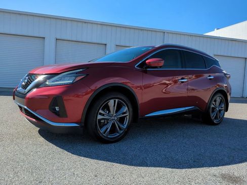 Used 2019 Nissan Murano Platinum image 2