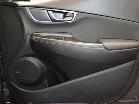 Used 2019 Hyundai Kona Ultimate image 16