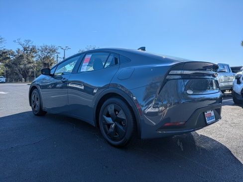 New 2026 Toyota Prius Plug-In Hybrid image 6