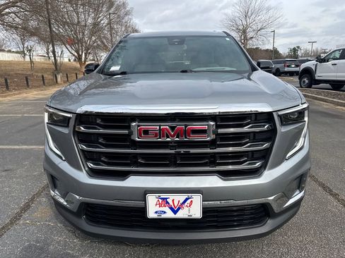 Used 2024 GMC Acadia Elevation w/ LPO, Floor Liner Package image 3