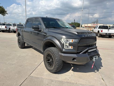 Used 2016 Ford F150 Lariat w/ Equipment Group 502A Luxury AWD/4WD image 2