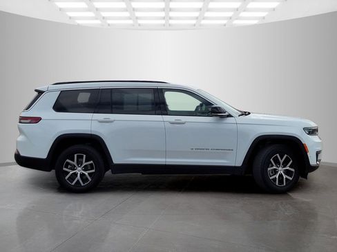 Used 2024 Jeep Grand Cherokee L Limited w/ Luxury Tech Group II AWD/4WD image 8