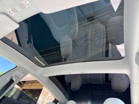 Used 2022 Tesla Model 3 image 12