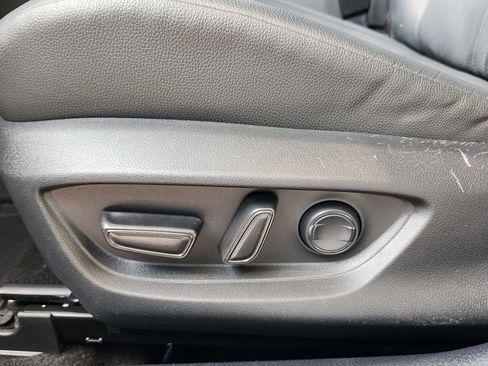 Used 2025 Toyota Camry XSE image 16