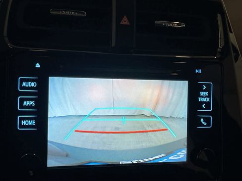 Used 2016 Toyota Prius Four w/ Advanced Technology Package FWD image 17