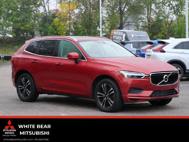 Used 2018 Volvo XC60 T6 Momentum AWD/4WD image 1