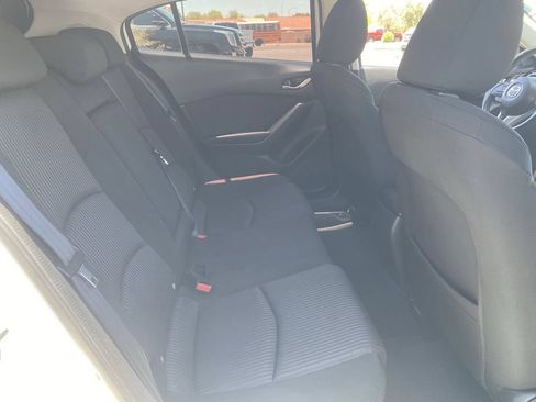 Used 2016 MAZDA MAZDA3 i Touring w/ Popular Equipment Package FWD image 13