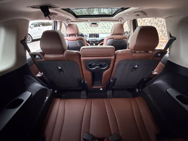 Used 2023 Acura MDX w/ Advance Package AWD/4WD image 39