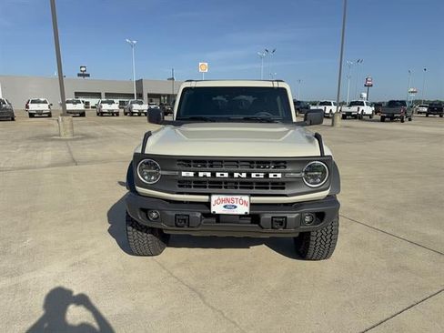 New 2026 Ford Bronco Big Bend w/ Black Diamond Package AWD/4WD image 3