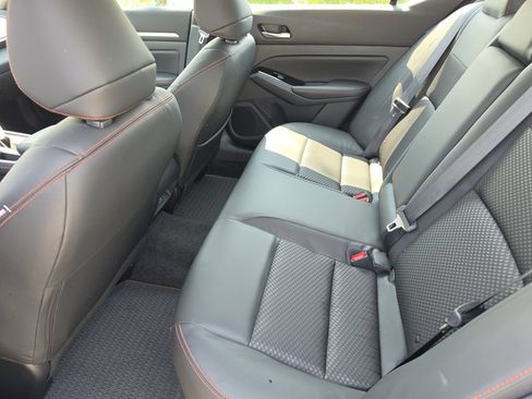 Certified 2025 Nissan Altima 2.5 SR FWD image 18