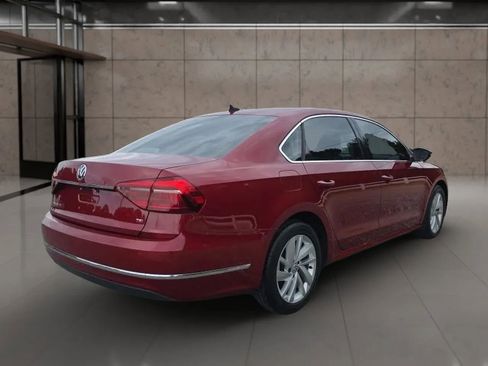 Used 2018 Volkswagen Passat 2.0T SE FWD image 7