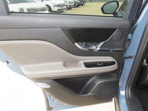 Used 2024 Lincoln Corsair FWD w/ Equipment Group 101A image 18