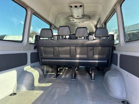 Used 2018 Mercedes-Benz Sprinter 2500 image 12