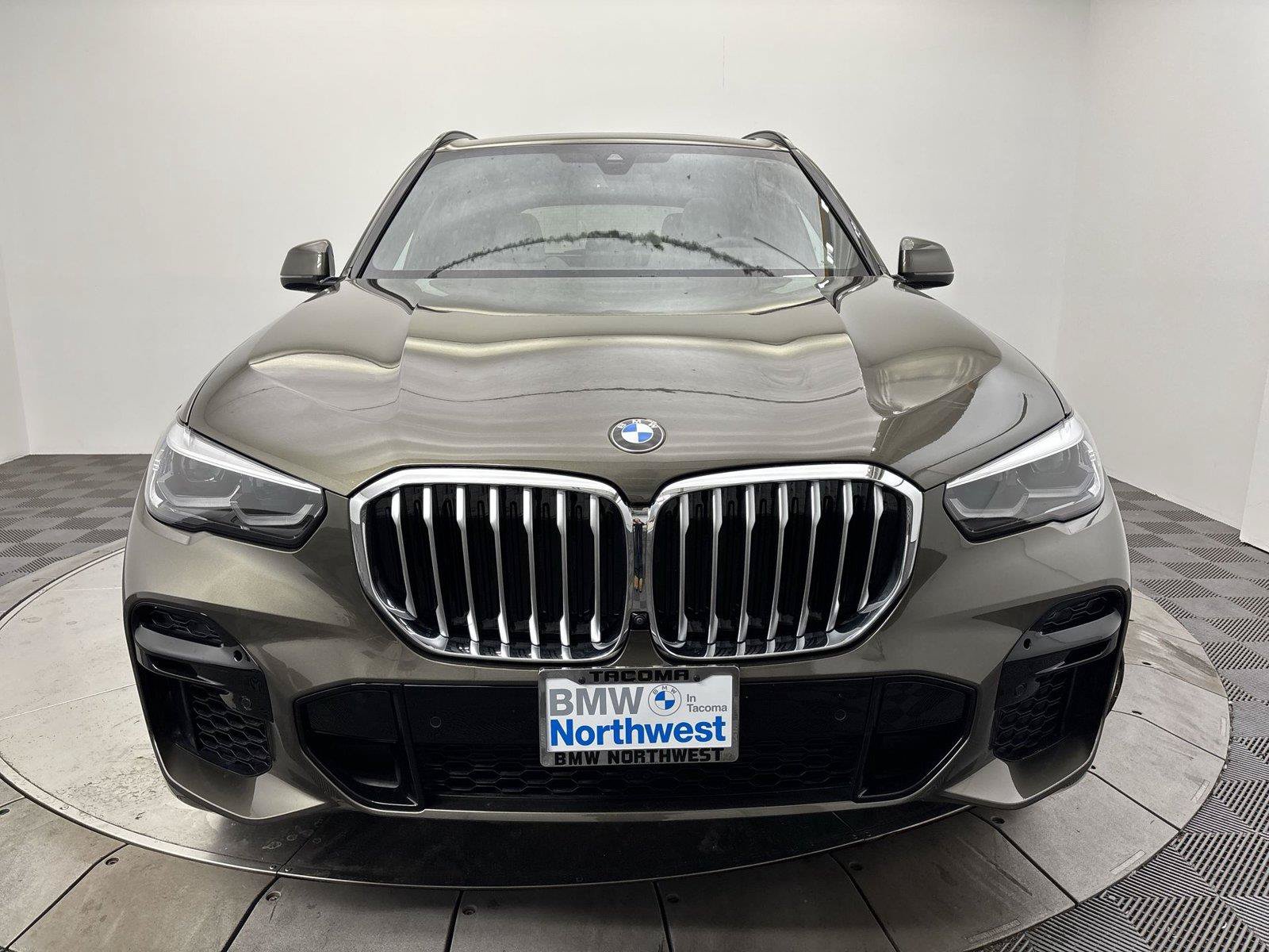 Used 2023 BMW X5 xDrive40i w/ M Sport Package AWD/4WD image 14