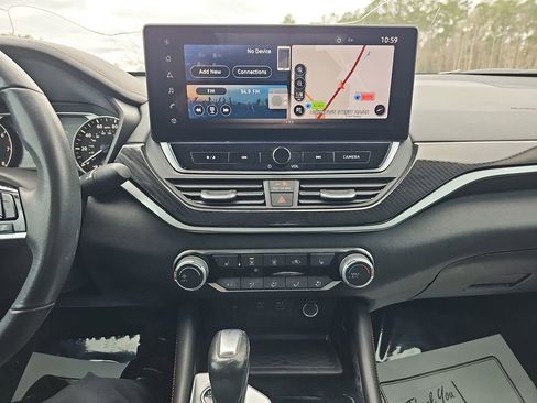 Used 2024 Nissan Altima 2.5 SR w/ SR Premium Package image 23