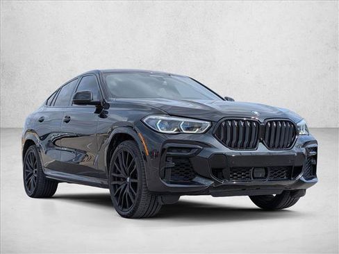 Used 2023 BMW X6 M50i w/ Executive Package image 3