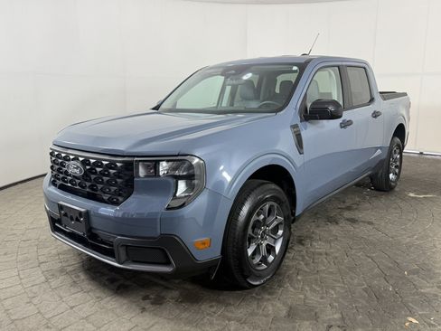 Used 2025 Ford Maverick XLT w/ XLT Luxury Package AWD/4WD image 3