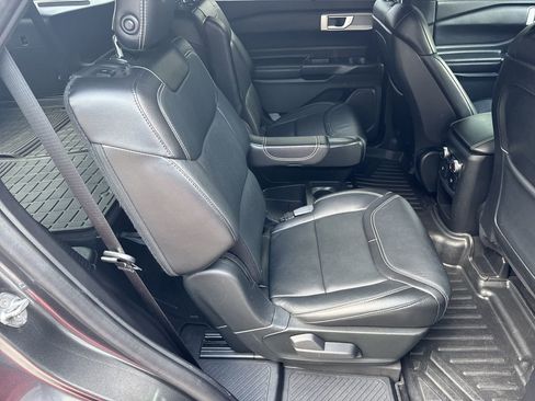 Used 2020 Ford Explorer ST image 15