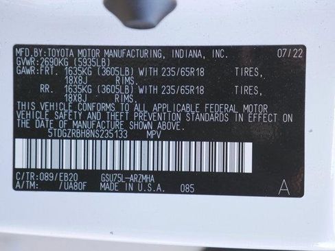 Used 2022 Toyota Highlander XLE AWD/4WD image 30