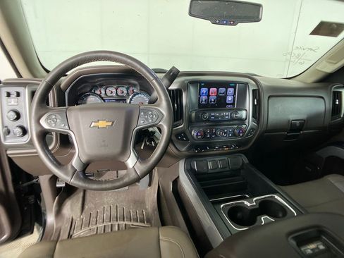 Used 2017 Chevrolet Silverado 1500 LTZ Z71 w/ LTZ Plus Package image 7