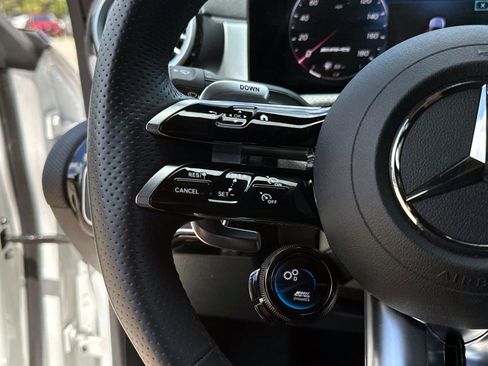 Used 2024 Mercedes-Benz CLA 35 AMG 4MATIC image 25