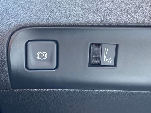 Used 2023 Buick Enclave Essence w/ Experience Buick Package AWD/4WD image 30