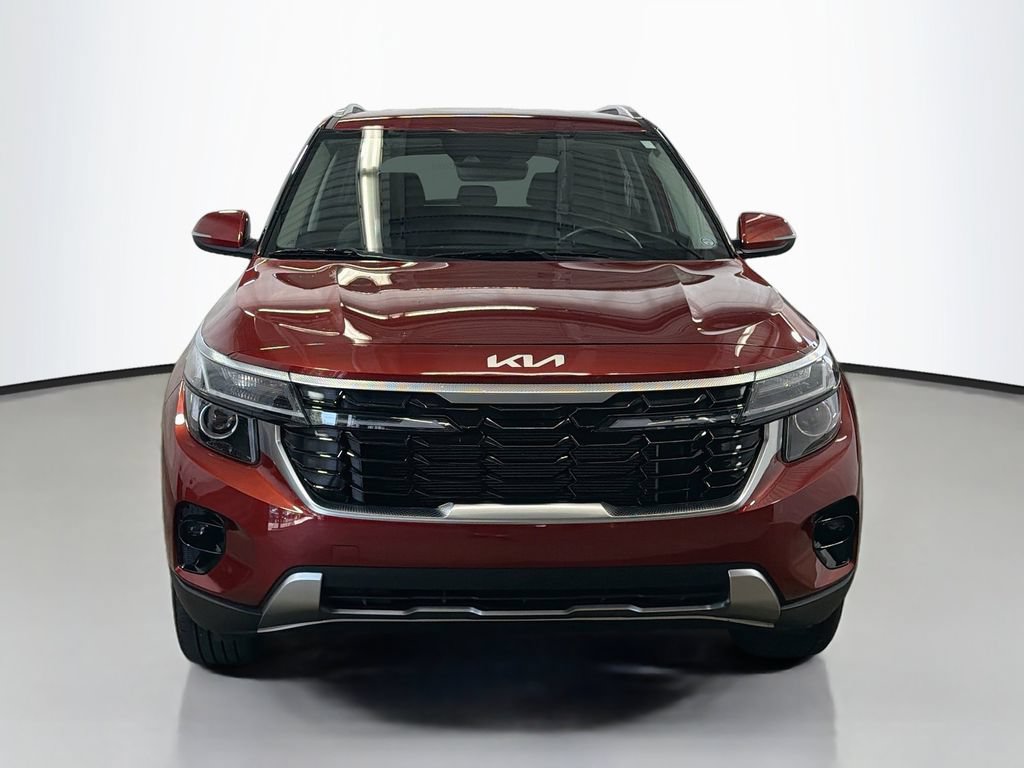 Used 2025 Kia Seltos S AWD/4WD image 2