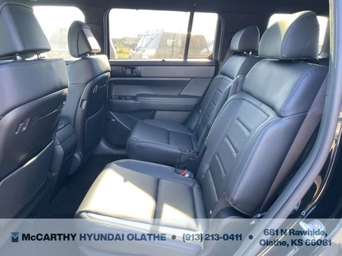 Used 2025 Hyundai Santa Fe Calligraphy AWD/4WD image 5