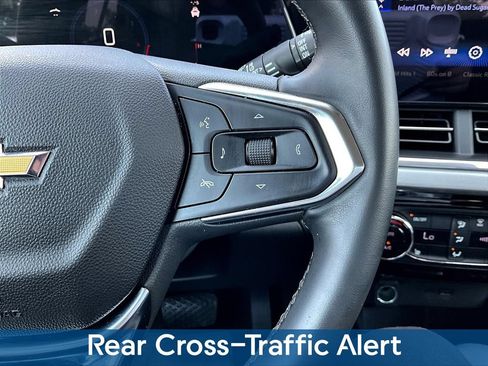 Used 2025 Chevrolet Trax LT w/ Driver Confidence Package FWD image 15