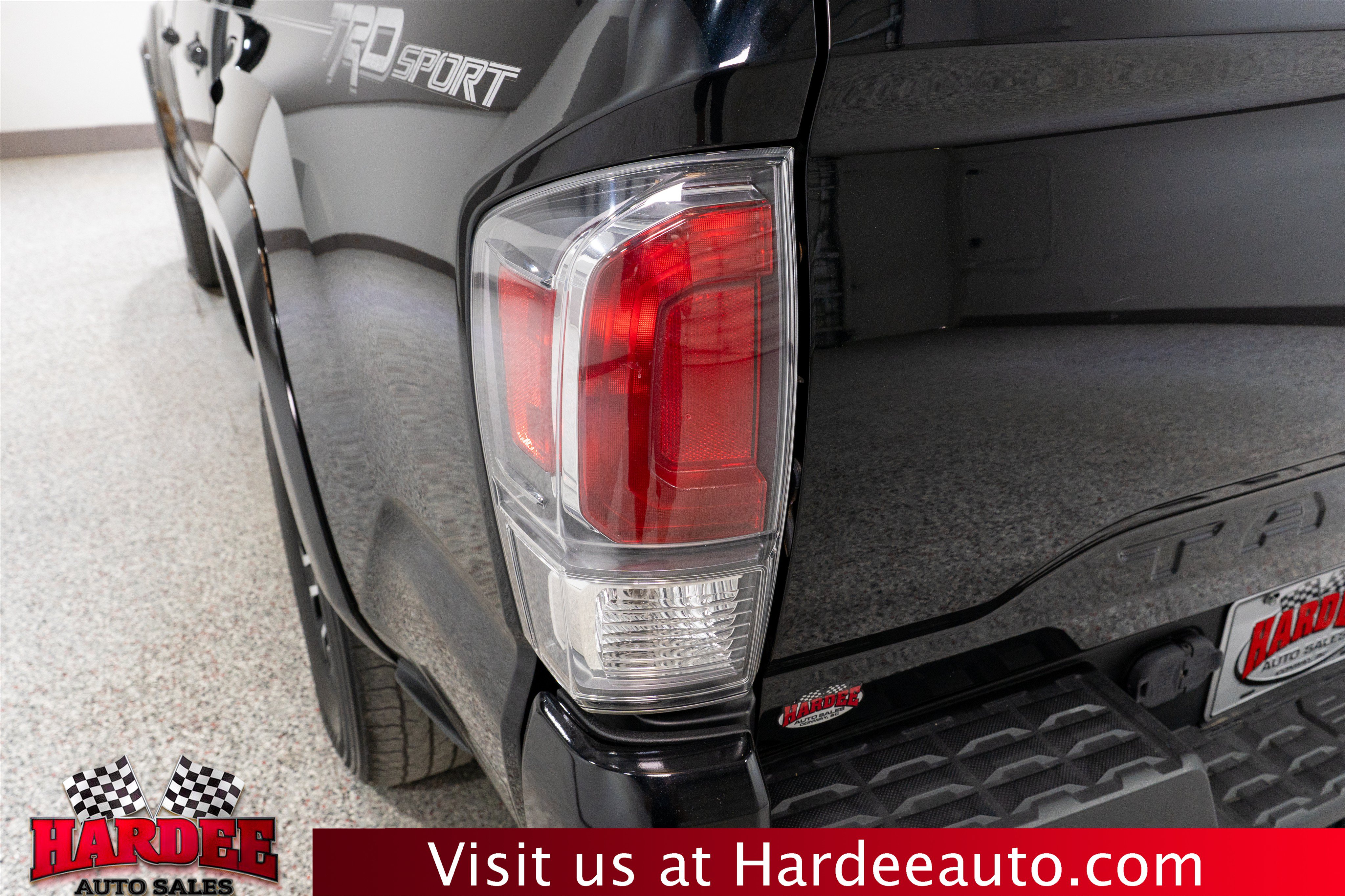 Used 2021 Toyota Tacoma TRD Sport RWD image 9