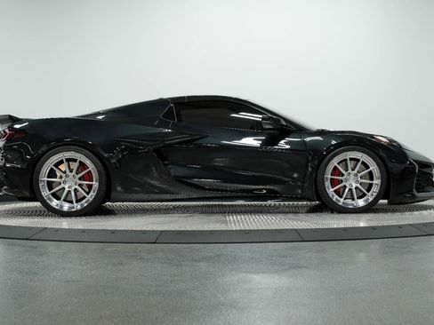 Used 2024 Chevrolet Corvette Z06 image 20