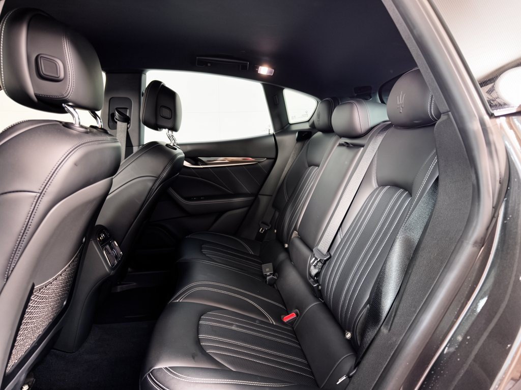 Used 2019 Maserati Levante AWD/4WD image 25