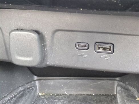 Certified 2024 Chevrolet Trax LT w/ Sunroof Package image 26