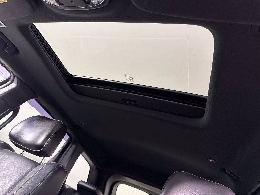Used 2017 Jeep Grand Cherokee Limited AWD/4WD image 25