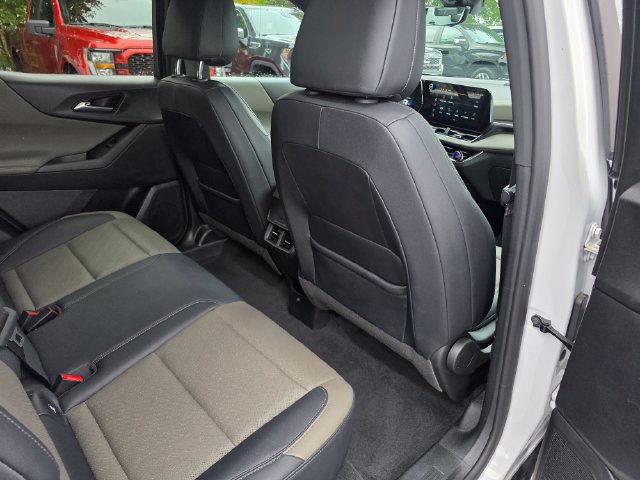 Used 2025 Chevrolet Equinox LT w/ Convenience Package II AWD/4WD image 13