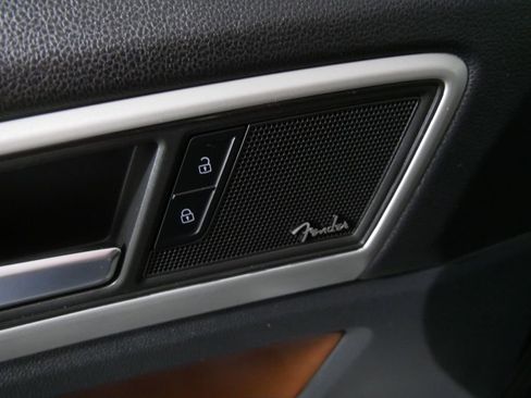 Used 2021 Volkswagen Atlas SEL Premium image 17