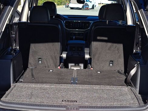 Used 2022 Volkswagen Atlas SEL R-Line image 13