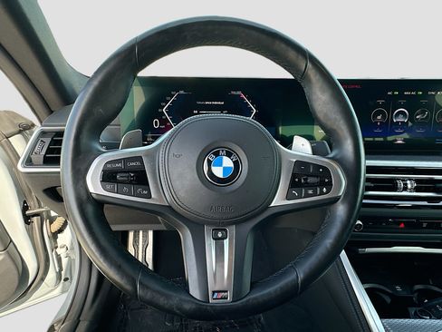 Used 2024 BMW M440i Coupe RWD image 11